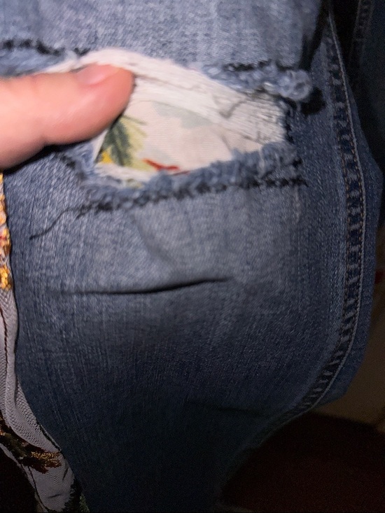 Sneak Peek Blue Denim Wide-Leg Jeans with Floral Embroidery - Picture 5 of 5